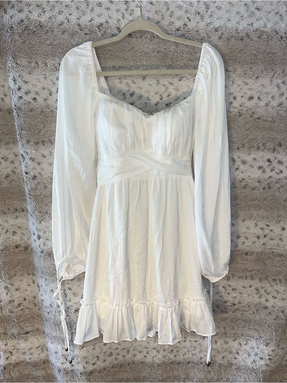 Hello Molly On The Horizon White Mini Dress US 6 M Long Sleeve Ruffle
